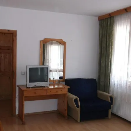 Family Smolena Hotell 3*
