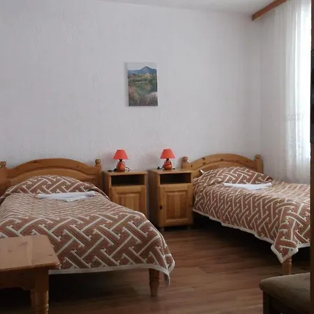Family Smolena Hotell 3*